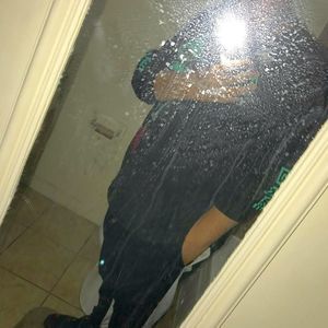 Meet your Posher, Roman